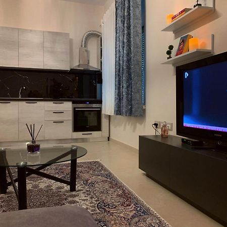 Jessica'S Apartment Tirana Exterior photo